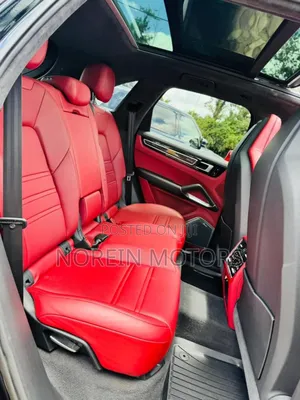 Porsche Cayenne 2021 Blue