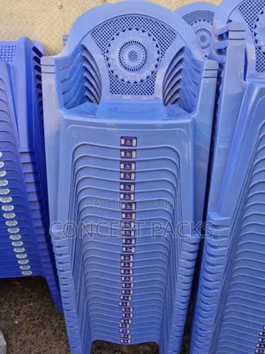 Kifaru Plastic Chair With Arms