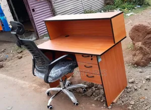 Medium Reception Desk Chair