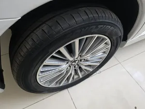 Mitsubishi Outlander 2019 White