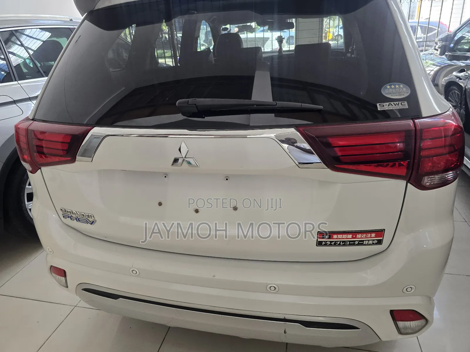 Mitsubishi Outlander 2019 White