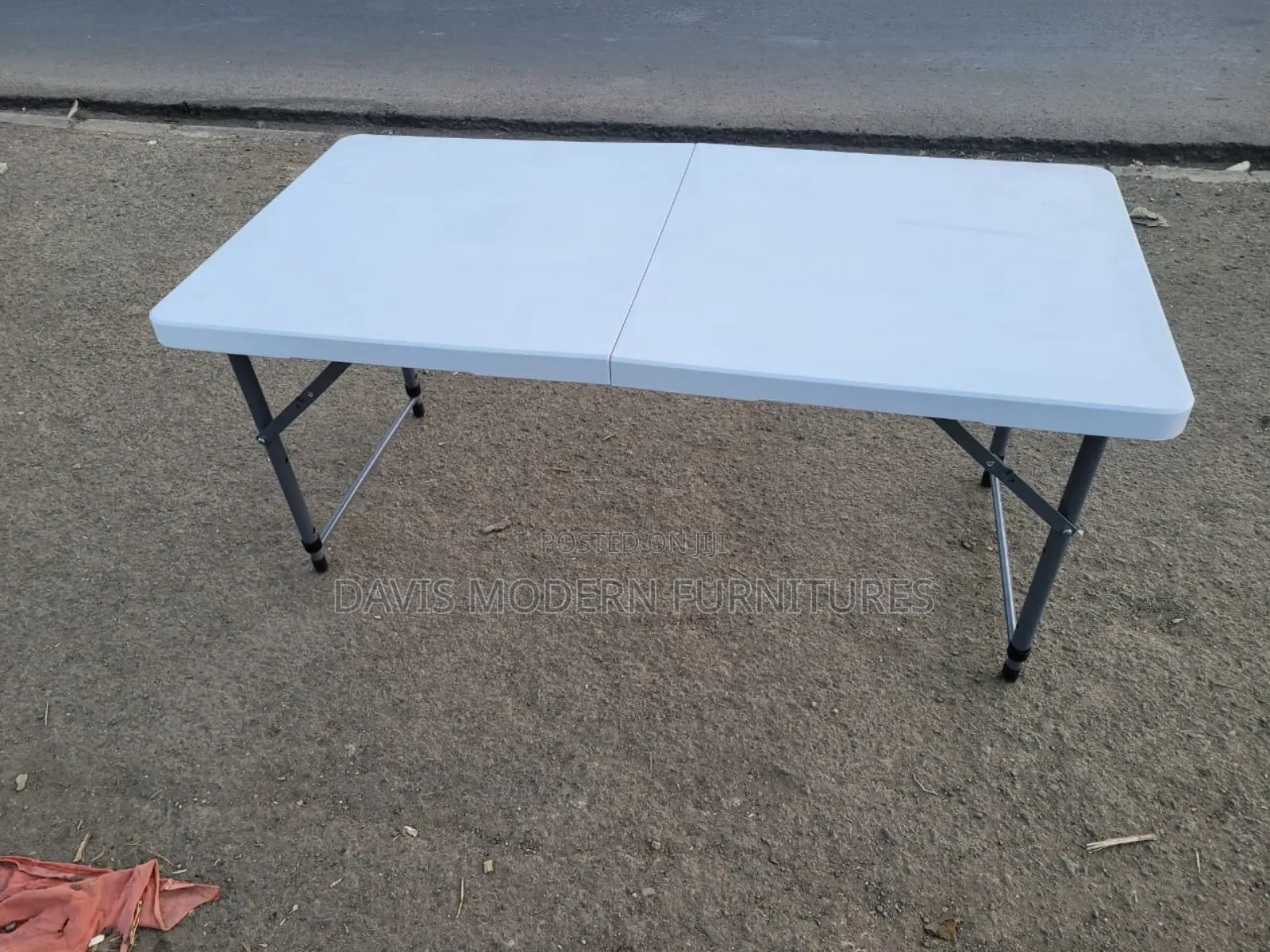 Folding Plastic Table
