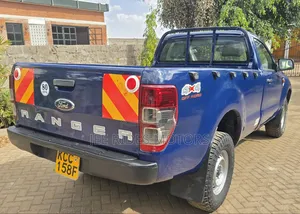 Ford Ranger Wildtrak 2013 Blue