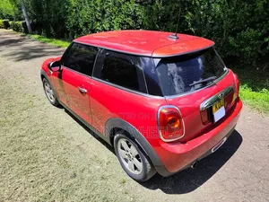 Mini Cooper 2018 Red