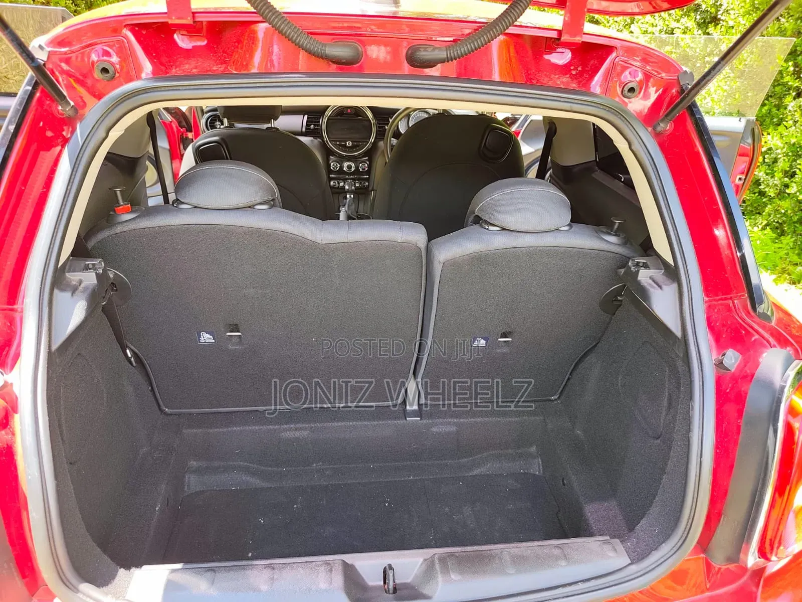 Mini Cooper 2018 Red