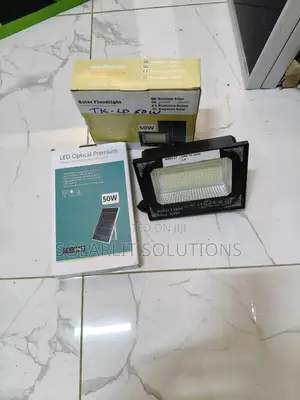 Eco-Friendly 50w Solar Floodlight for Night Security