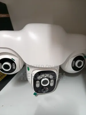 Outdoor Rainproof Triple Lens 4g Solar Powered CCTV