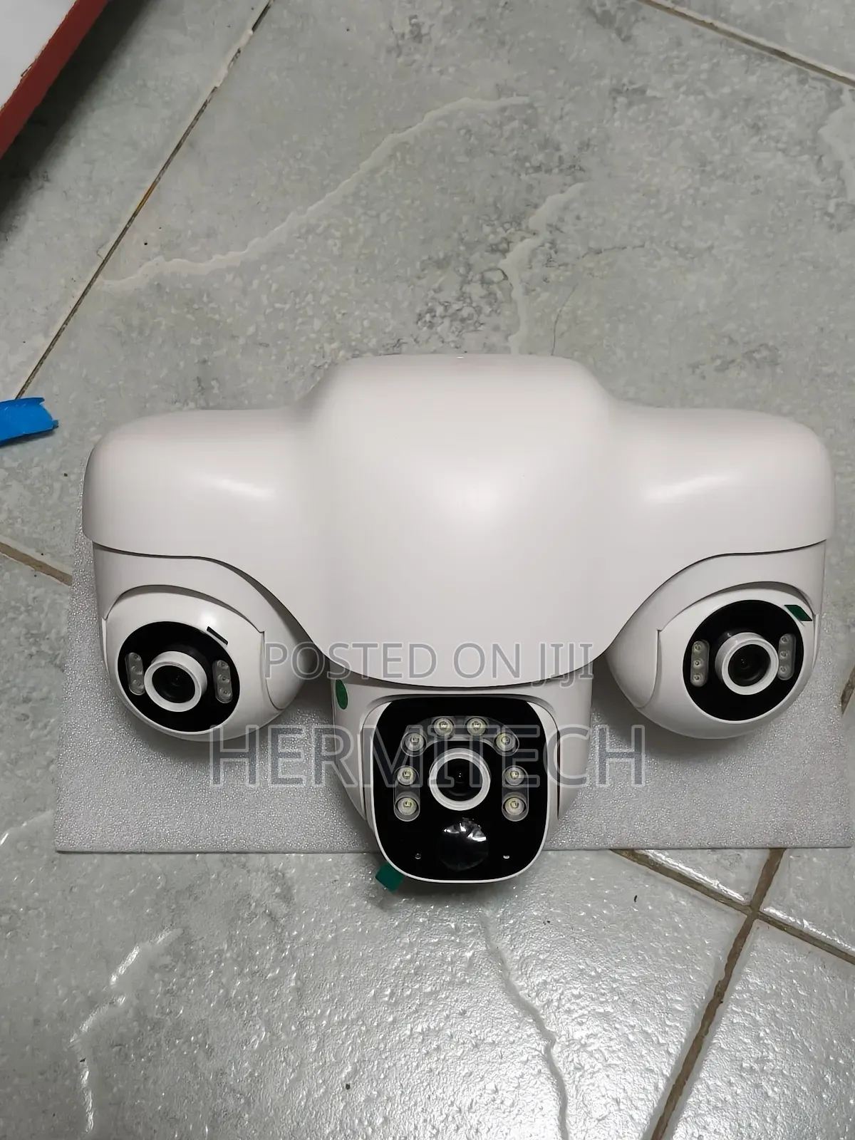 Solar Camera With Triple Lens Screen Different 4g Smart