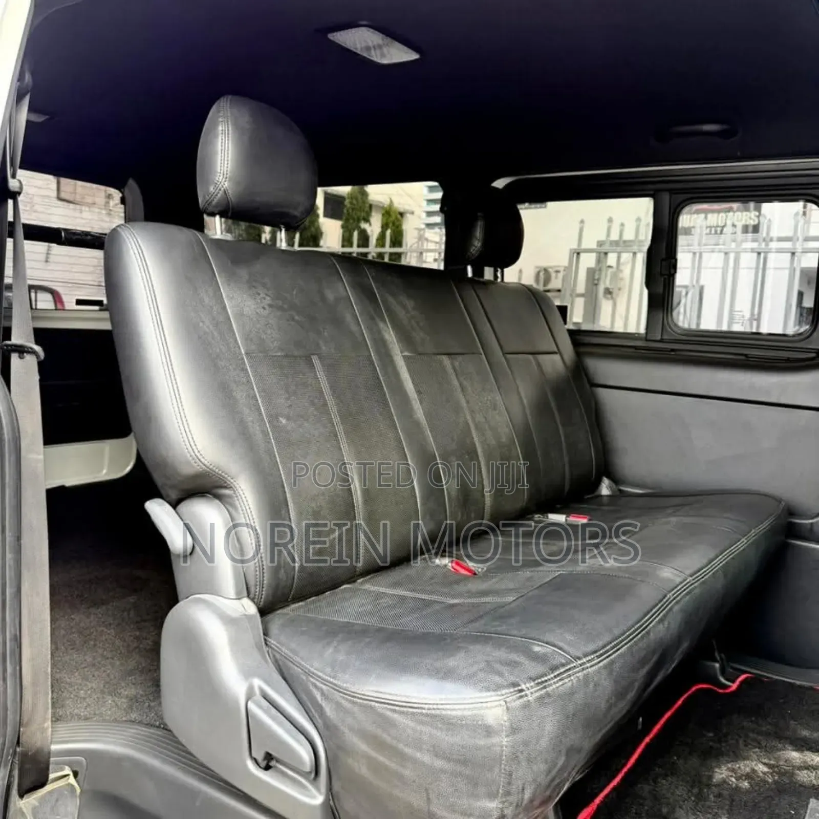 Toyota HiAce 2018 White