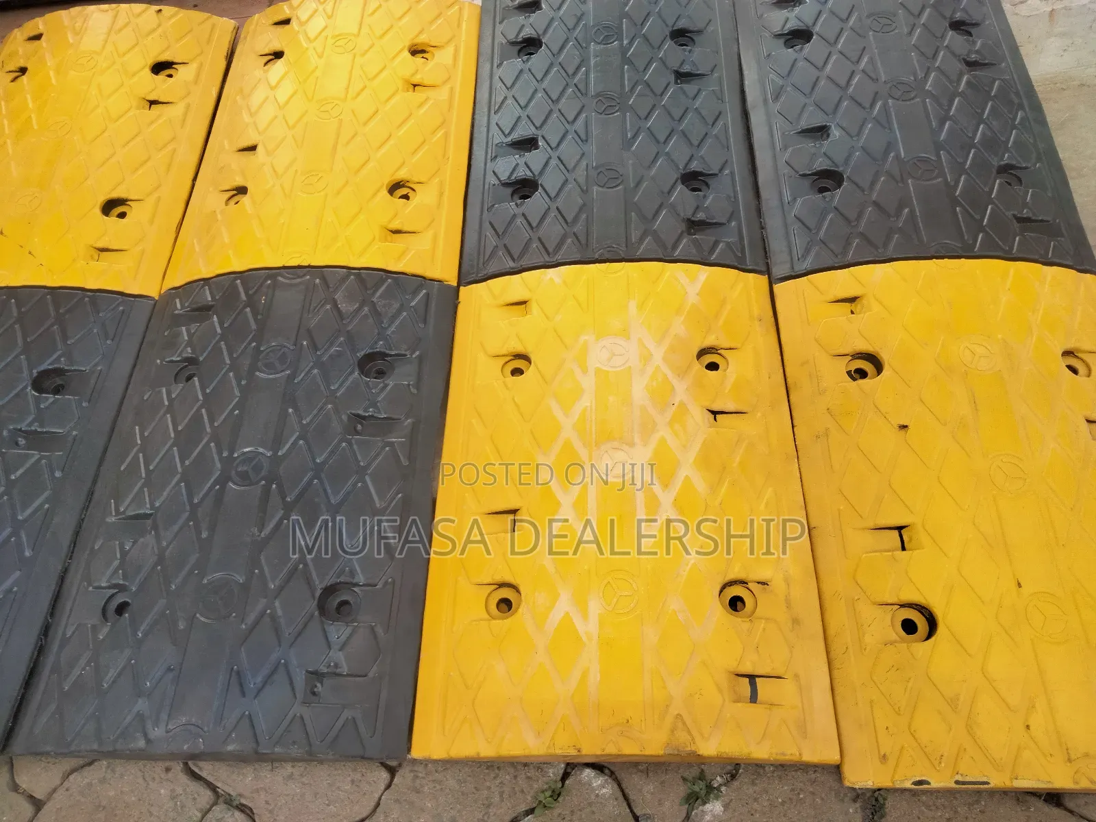 Reflective Speed Bump/Traffic Control Bumps