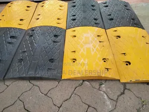 Speed Humps/Speed Bumps/Rubber Bumps