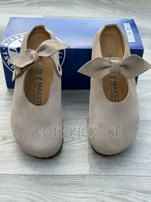 Closed Clogs Ladies
