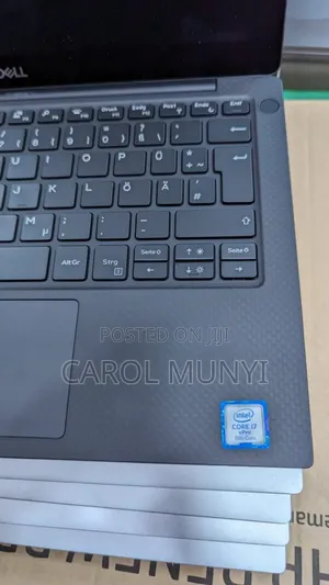 New Laptop Dell XPS 13 9360 8GB Intel Core i5 SSD 256GB