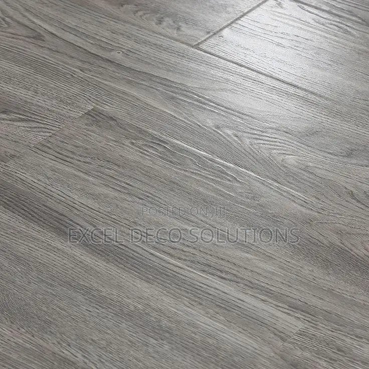 Laminate Flooring for Durable and Modern Indoor Floor Appearance