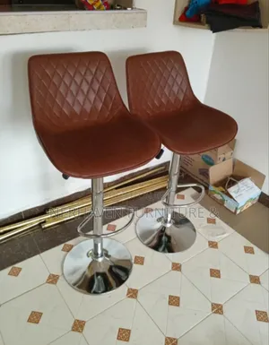 Kitchen Counter Bar Stool – Modern Adjustable Height Stool