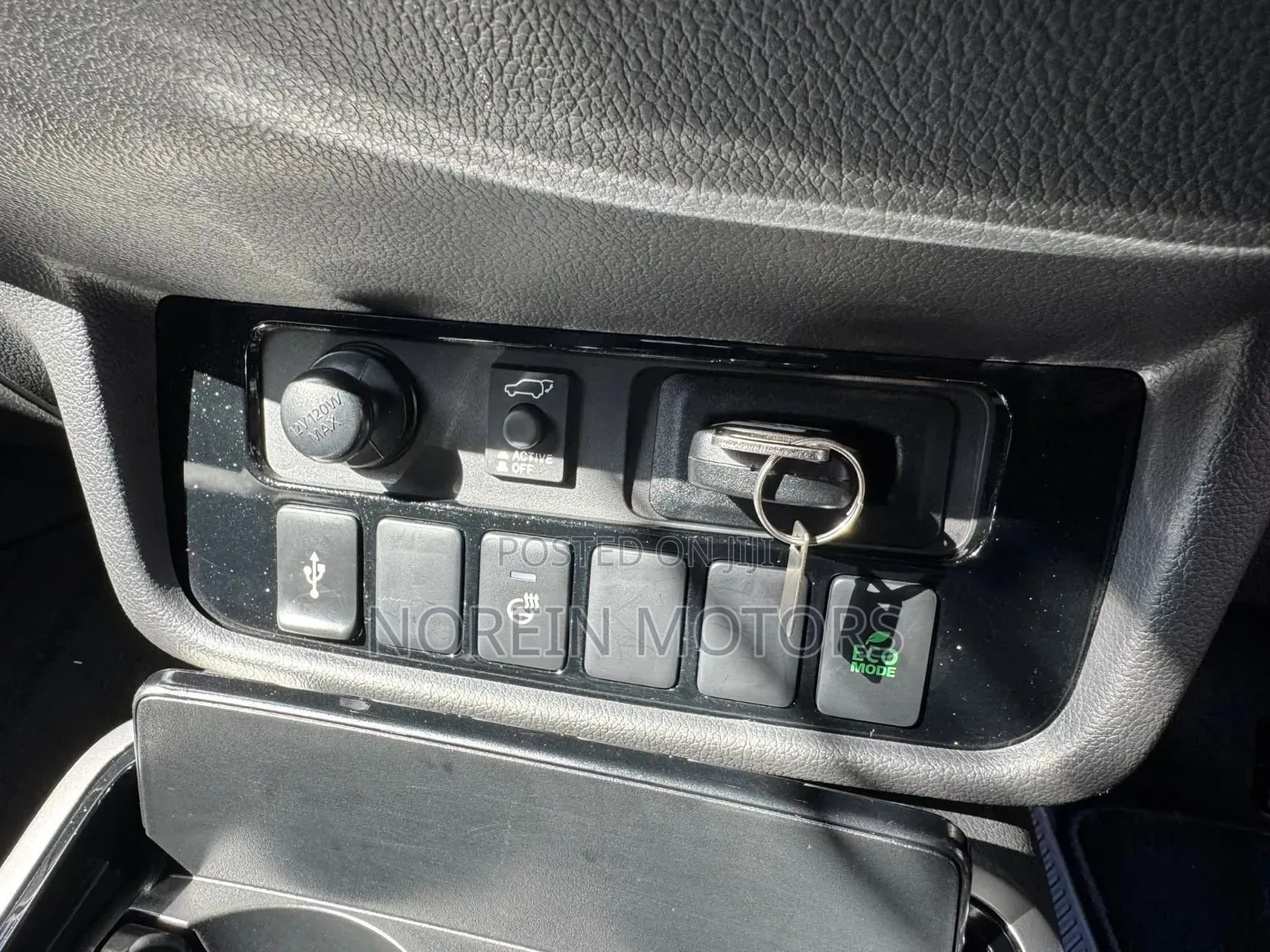 Mitsubishi Outlander 2018 Pearl