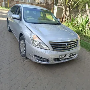 Nissan Teana 2010 Silver