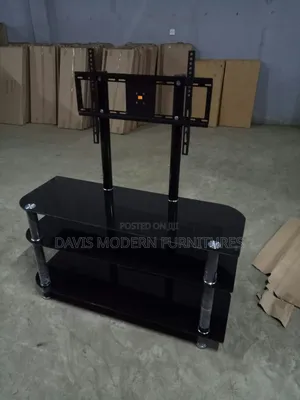 Tv Stand With Wall-Mountbracket