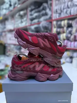 New Balance 9060 Burgundy