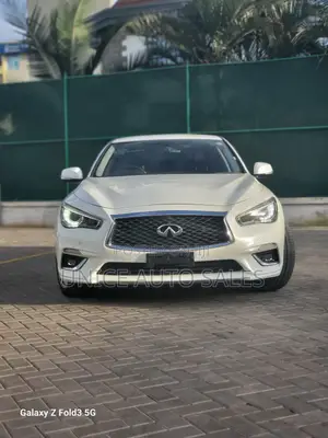 Nissan Skyline 2018 White