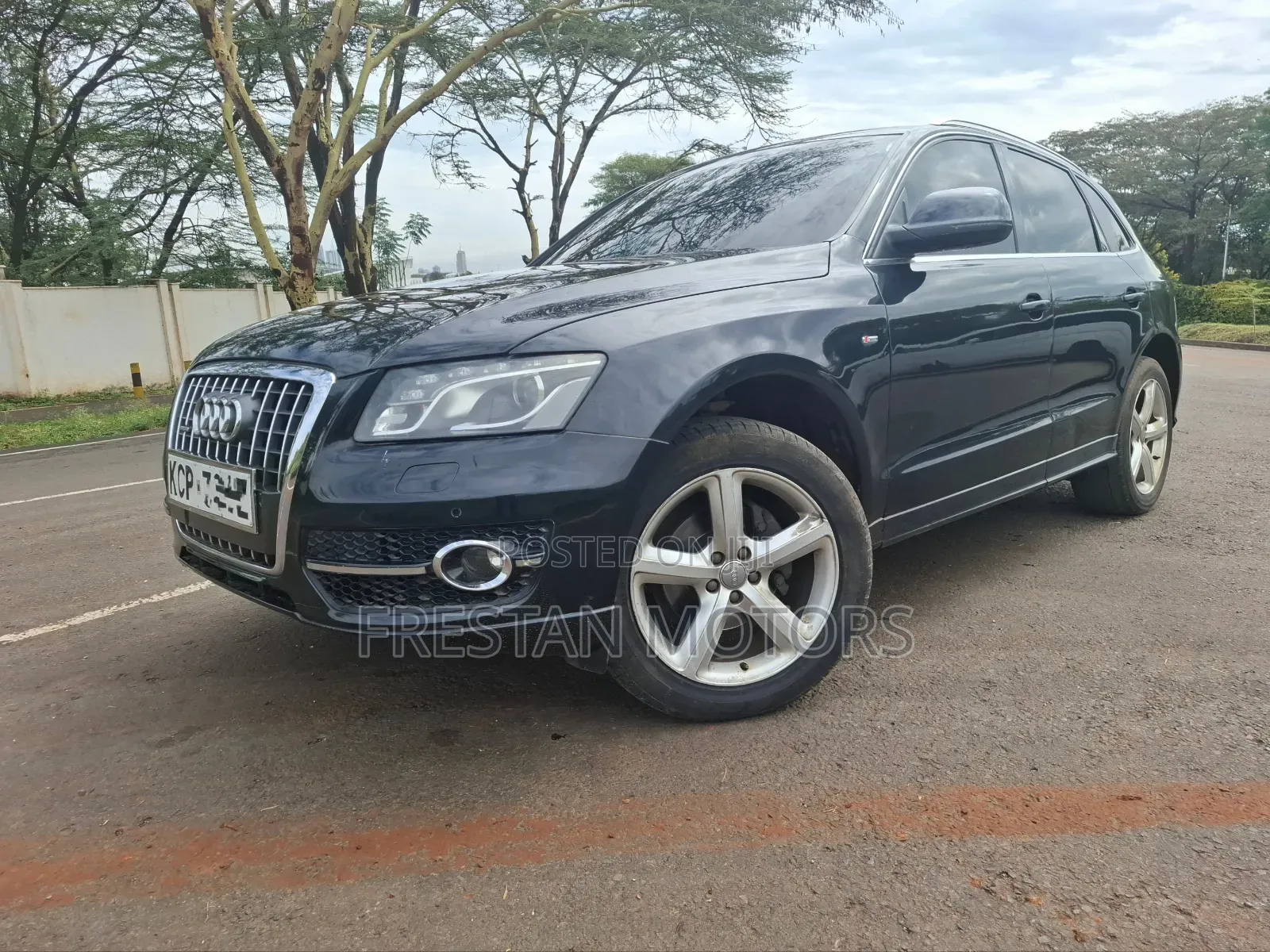 Audi Q5 2011 Black