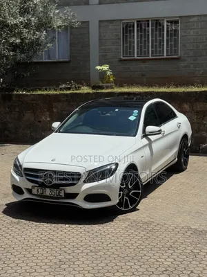 Mercedes-Benz C350 C350e Hybrid RWD 2017 White