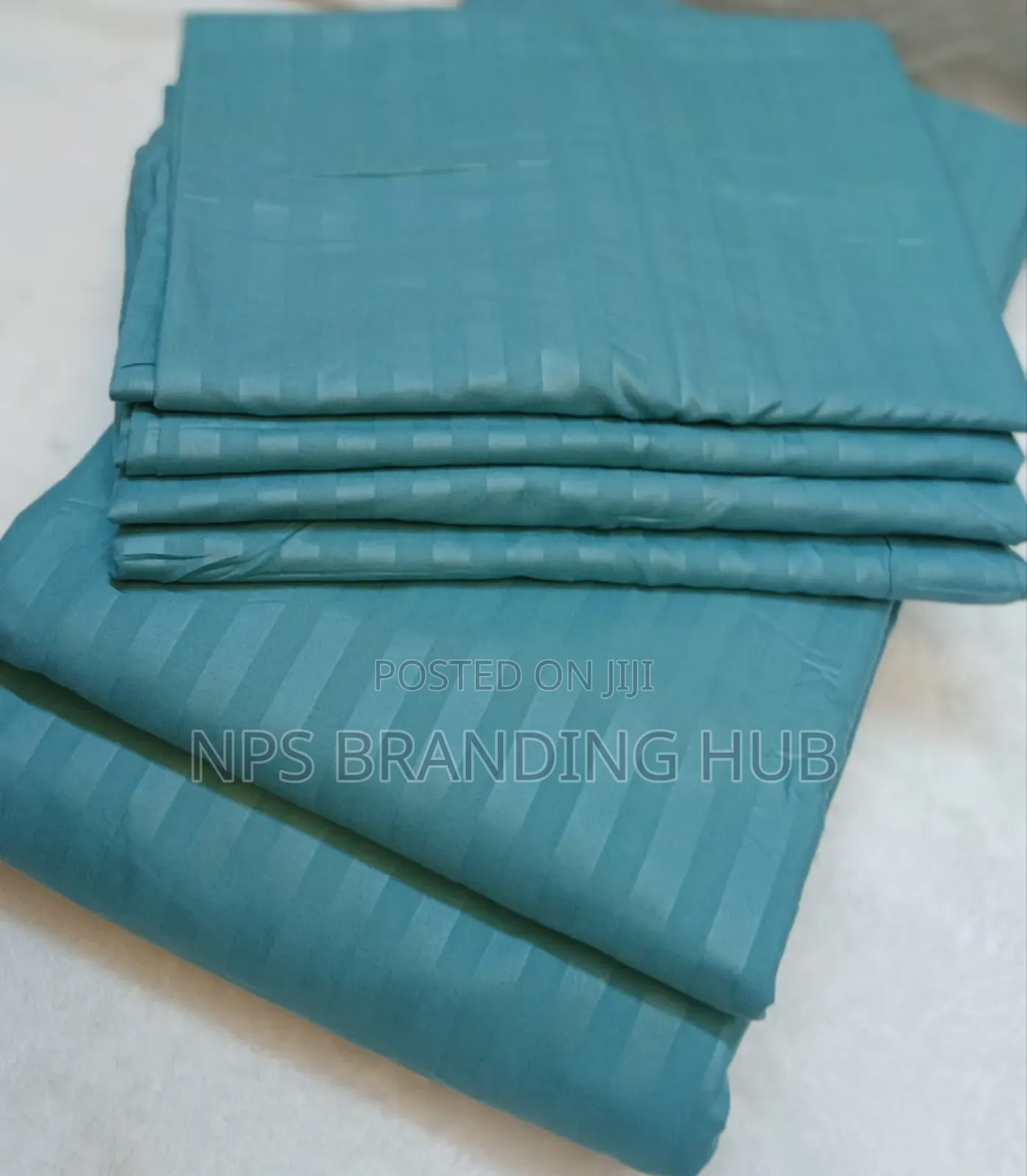 Soft Cotton Bedsheet Size Is 6by6 and 7by8
Sen
