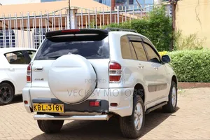 Toyota RAV4 Automatic 2003 Silver