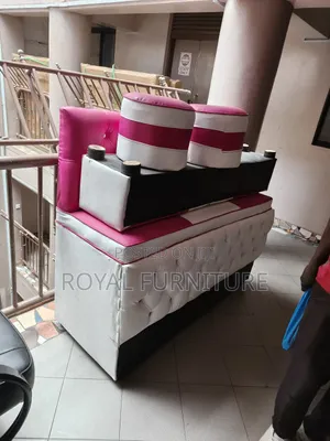 Pedicure Seat Pink White