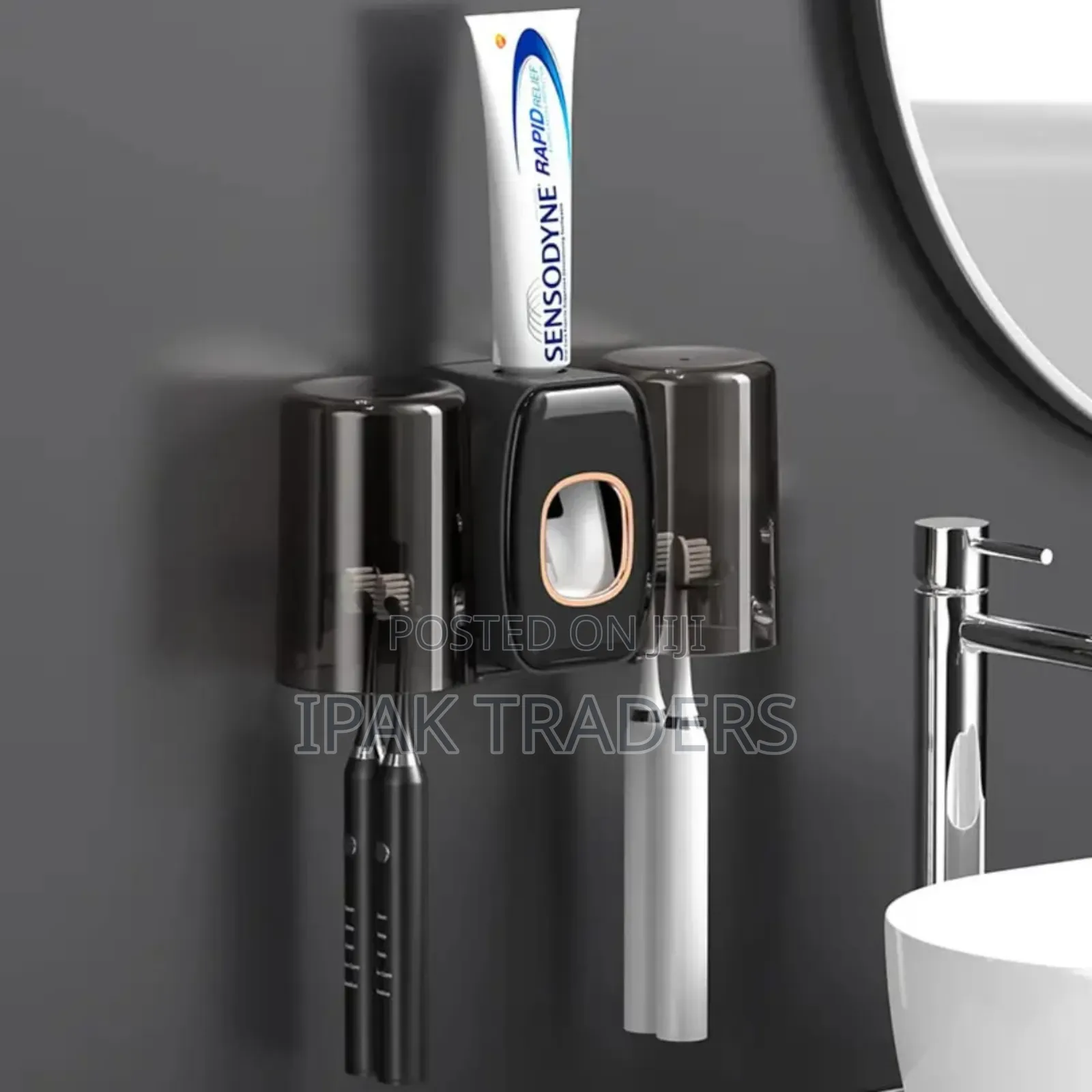 *Creative Automatic Toothpaste Dispenser*
Holds Four Toothbrushes