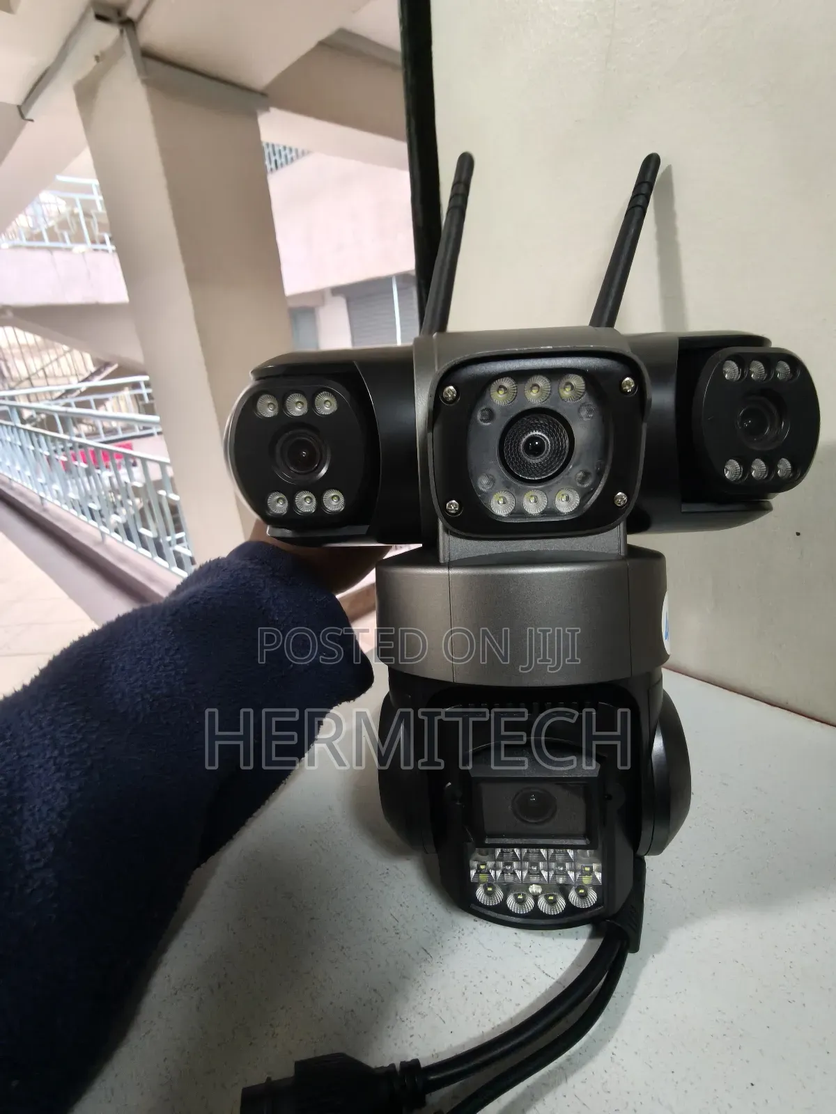 Triple View Capabilities 4g With Ethernet Cable Triple Lens Electric