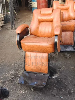 Kinyozi Chair
