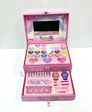 Girls Unicorn Themed Non Toxic Glam Kit