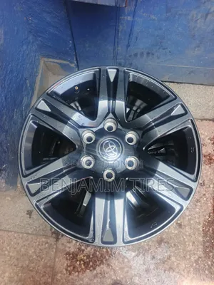 Original Rims Sizes 17 Inch for Toyota Hilux Double Cab.