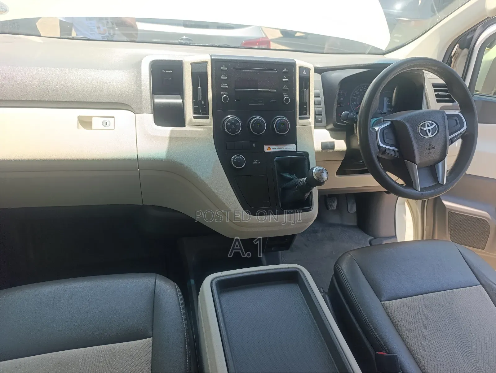 Toyota Quantum 2019 White