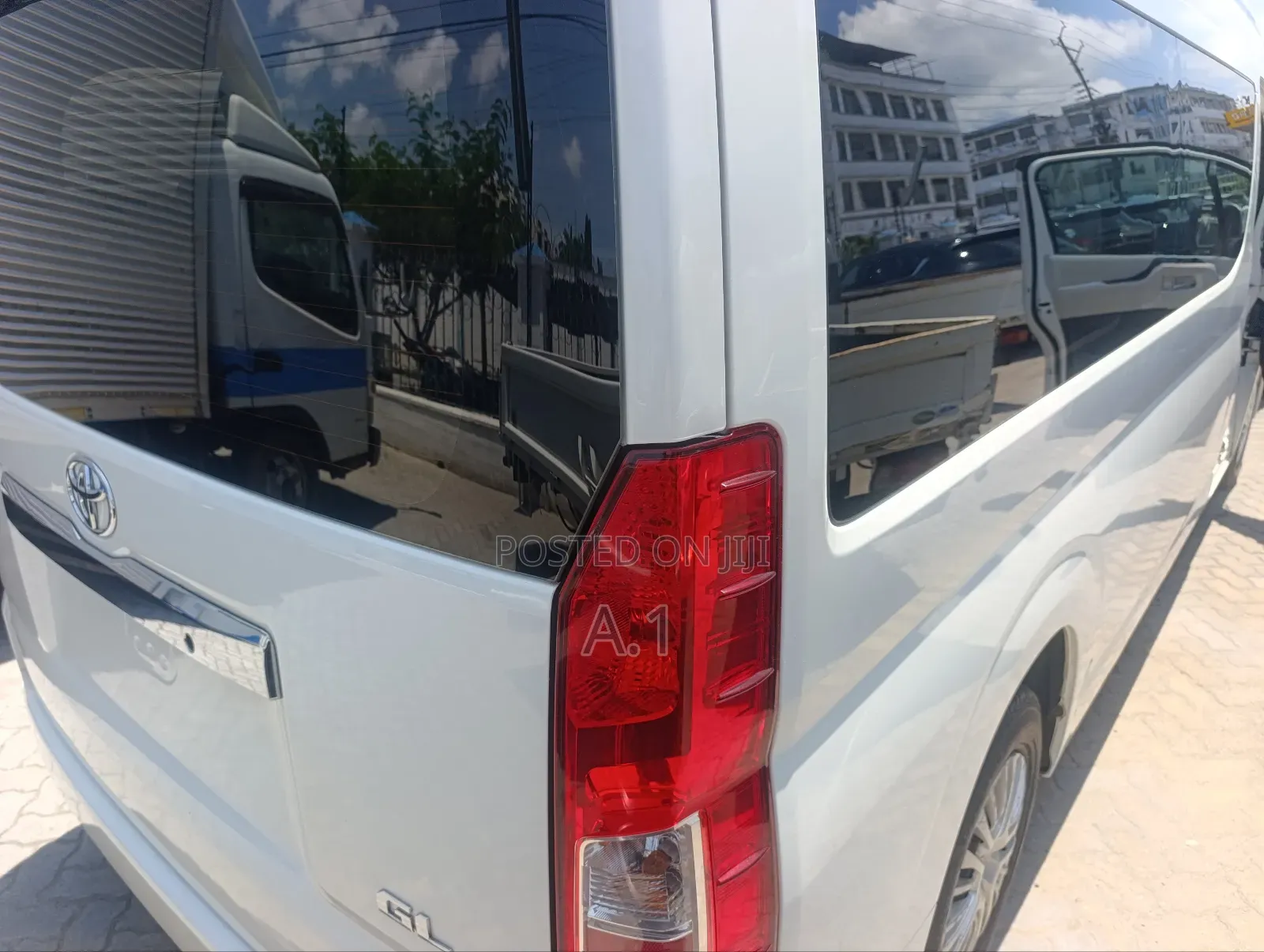 Toyota Quantum 2019 White
