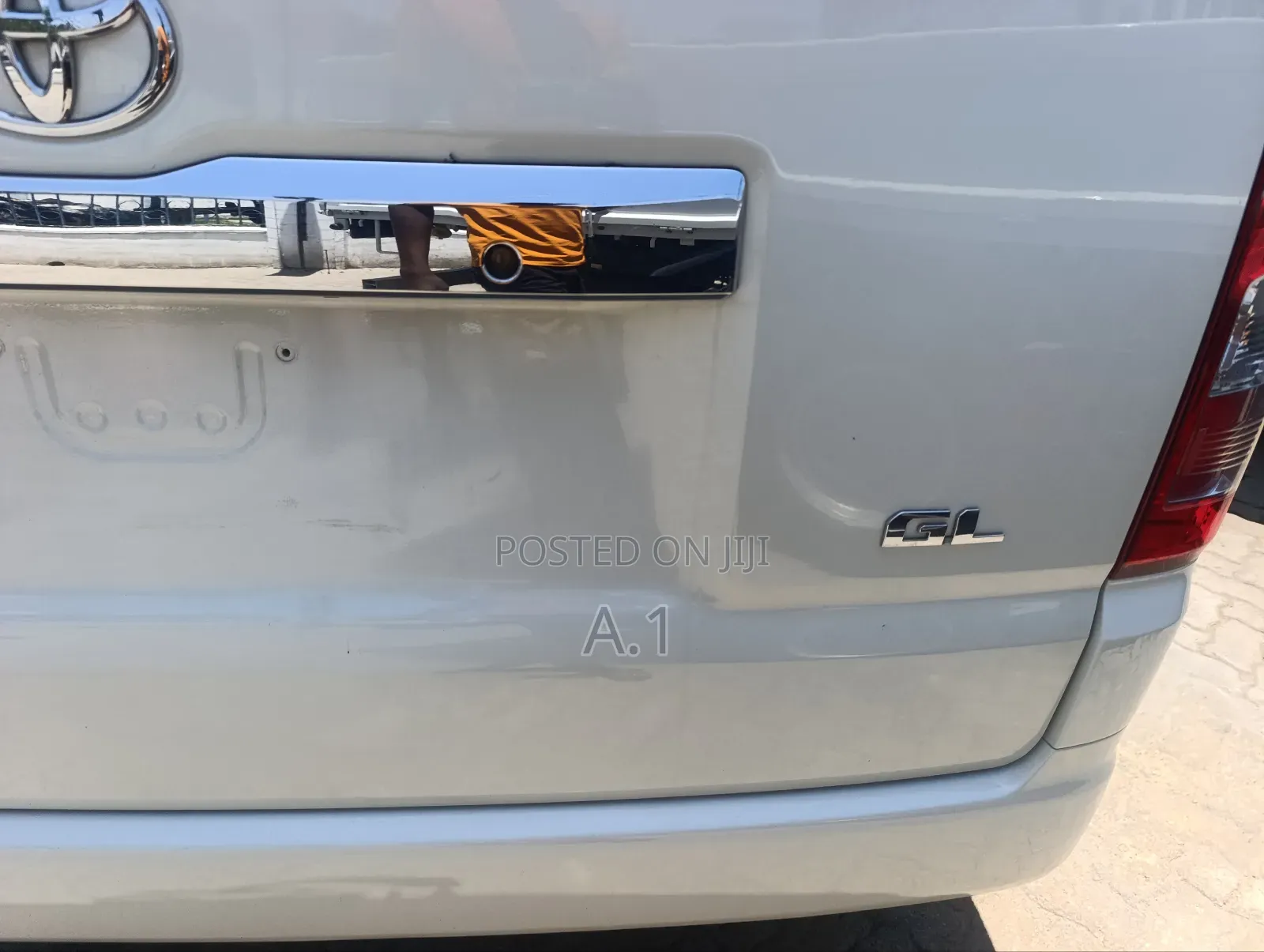 Toyota Quantum 2019 White