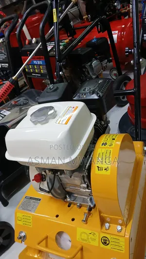 Highly Performance Plate Compactor With Honda Engine
