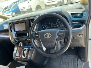 Toyota Alphard 2018