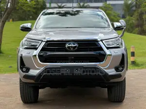 Toyota Hilux 2.4 Diesel 2020 Gold