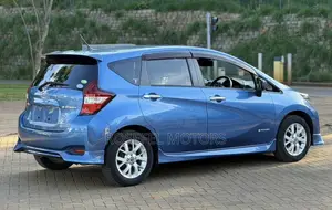 Nissan Note 1.2 Hybrid 2019 Blue