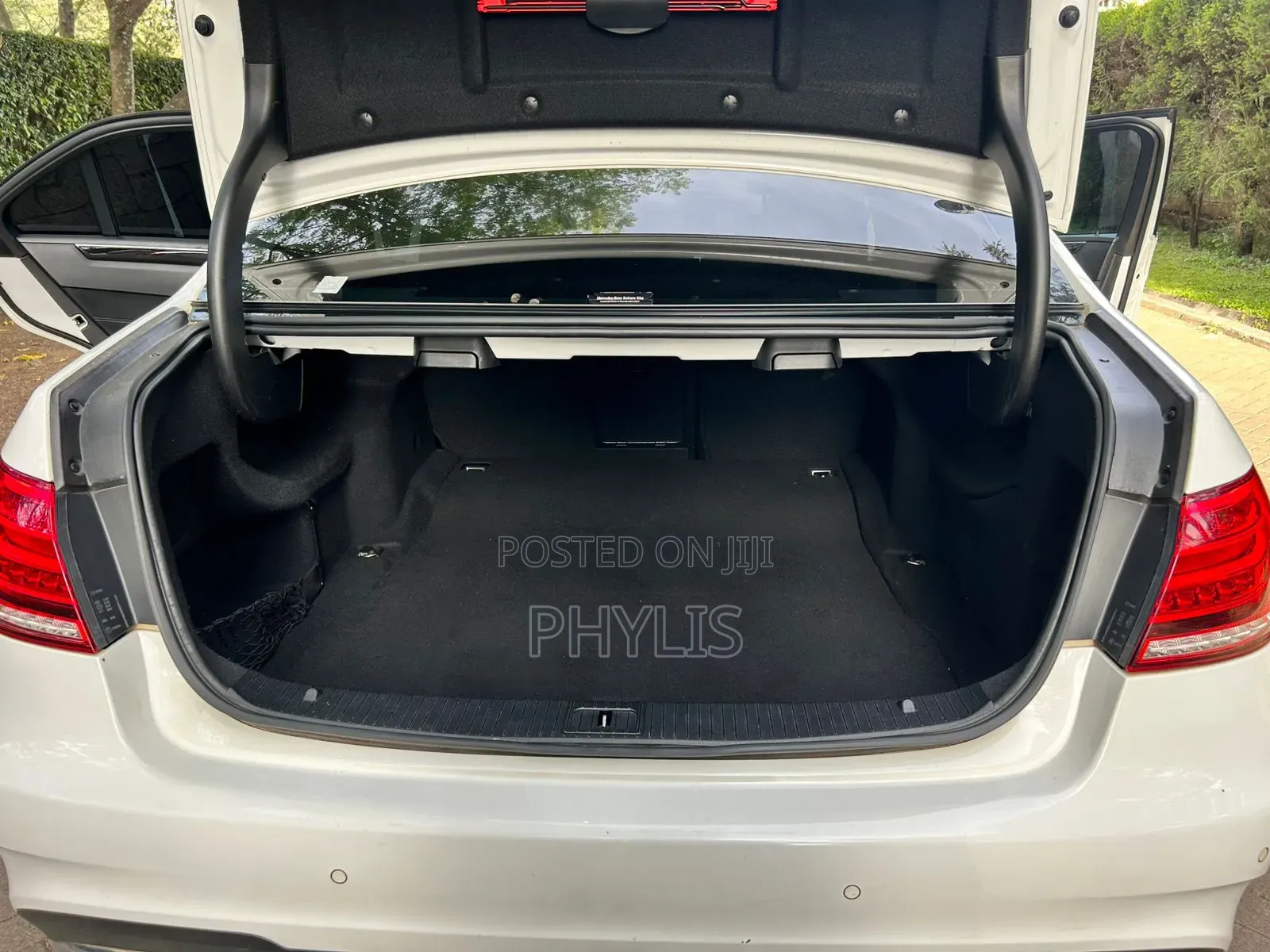 Mercedes-Benz E250 2016 White