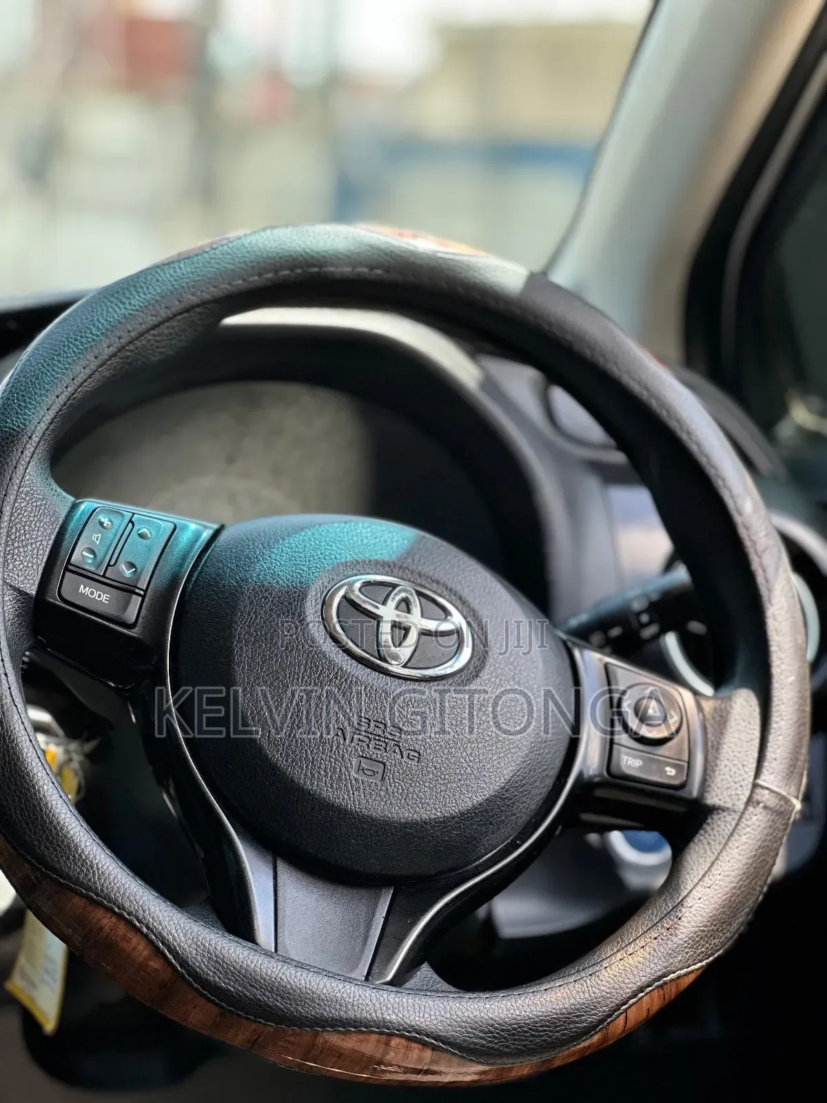 Toyota Vitz 2018 White