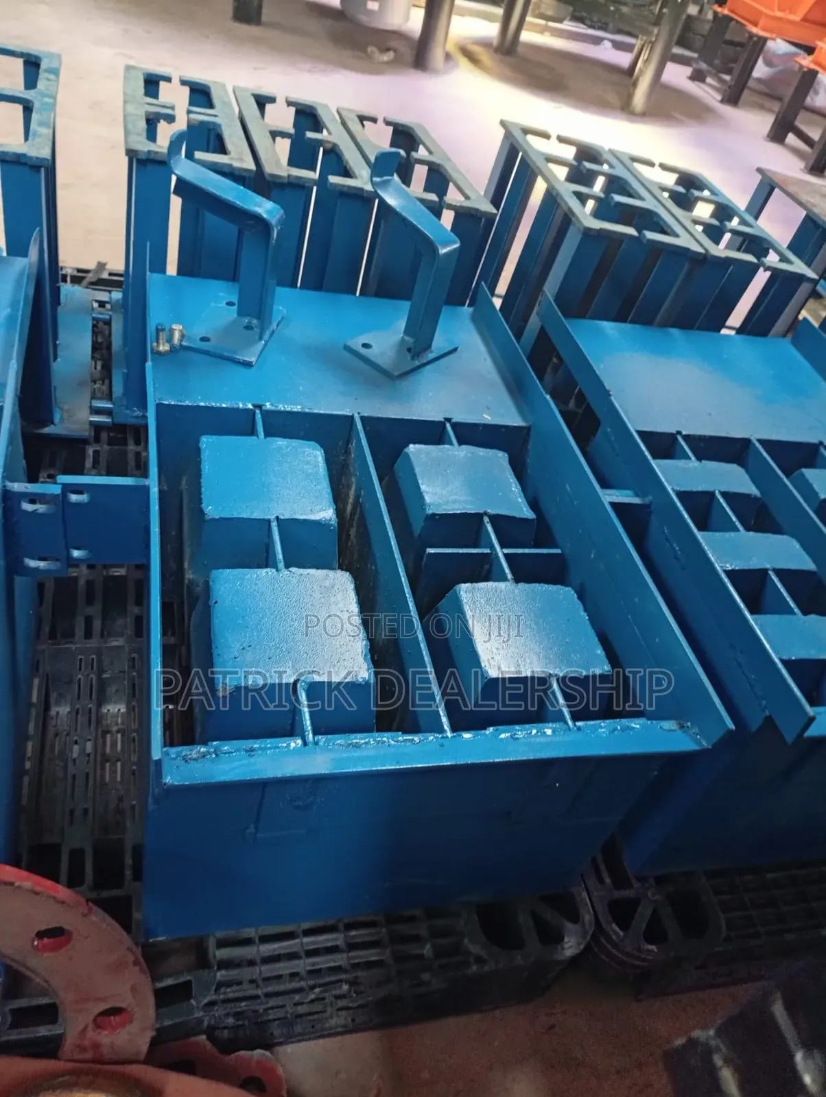 Affordable Moulds Making Machine