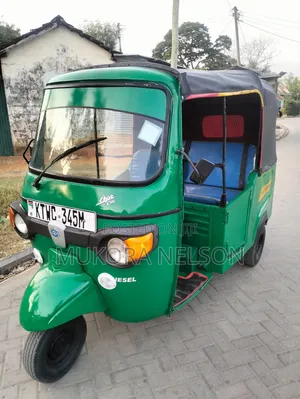 Piaggio 2025 Green
