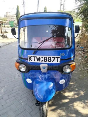 Piaggio 2025 Green