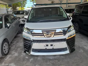 Toyota Alphard 2.5 Petrol AWD 2019 White