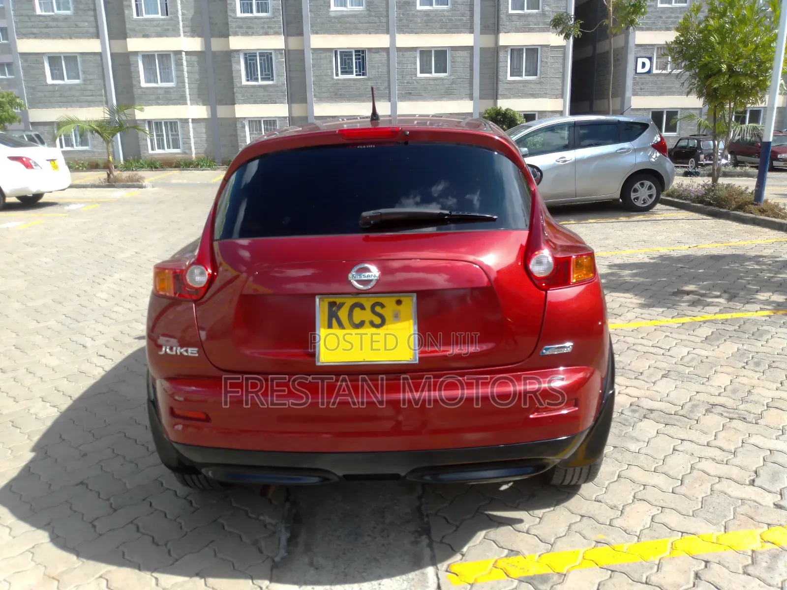 Nissan Juke 2011 Red