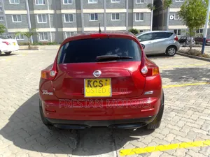 Nissan Juke 2011 Red