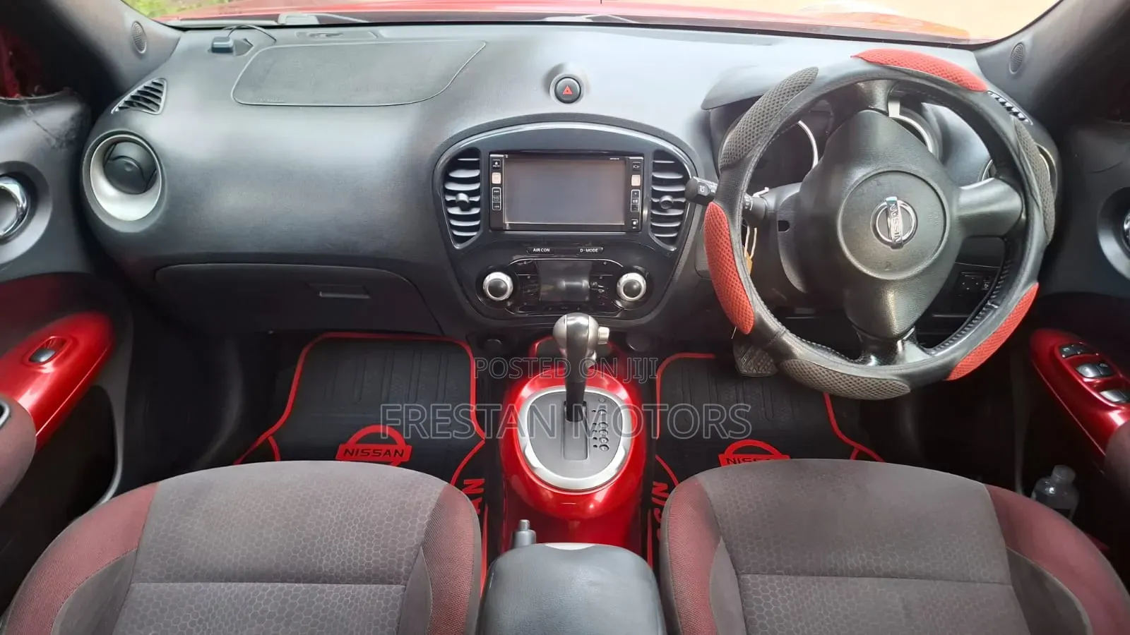 Nissan Juke 2011 Red